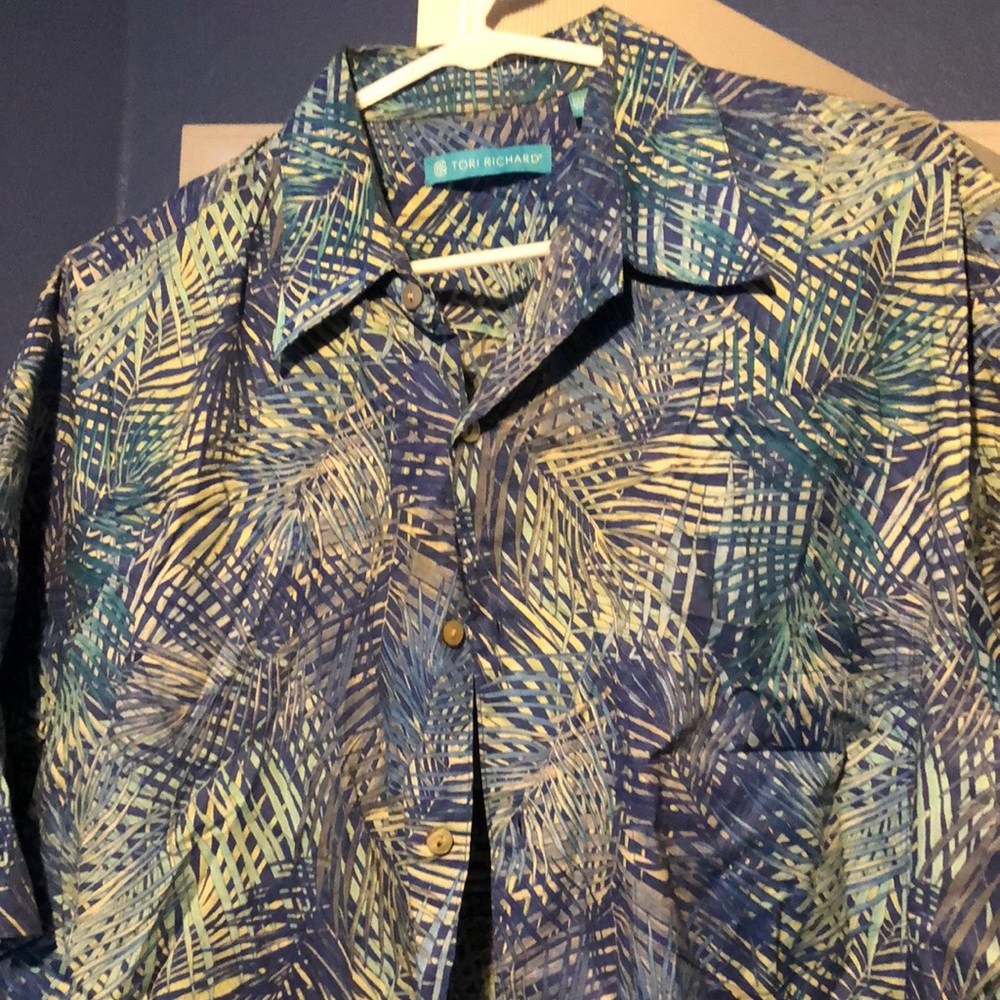 Mens Tori Richard Hawaiian print short sleeve shirt. Large.